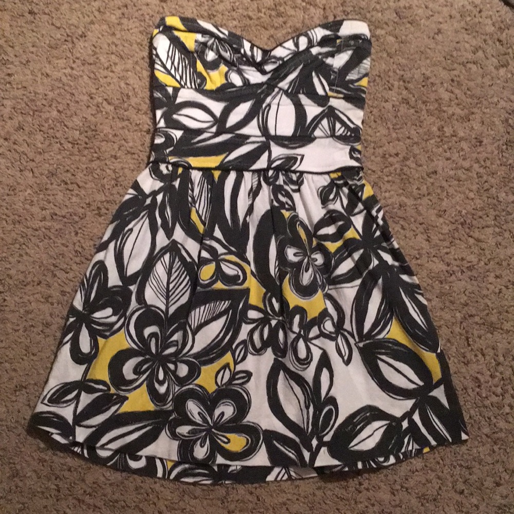 Strapless dress